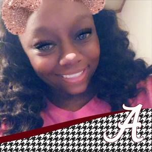 Meet your Posher, Alexis